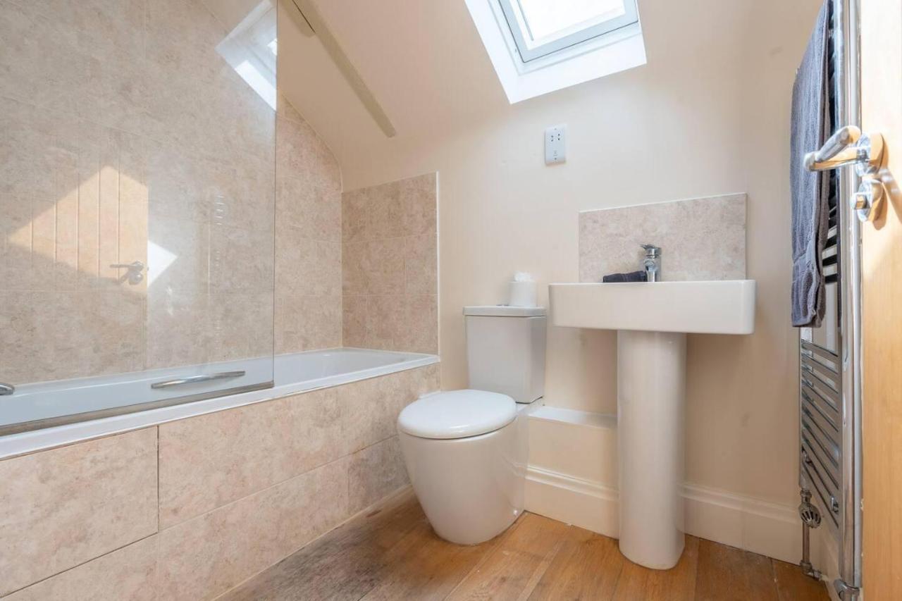 Charming 1-Bed Loft In Caerleon Apartamento Newport  Exterior foto