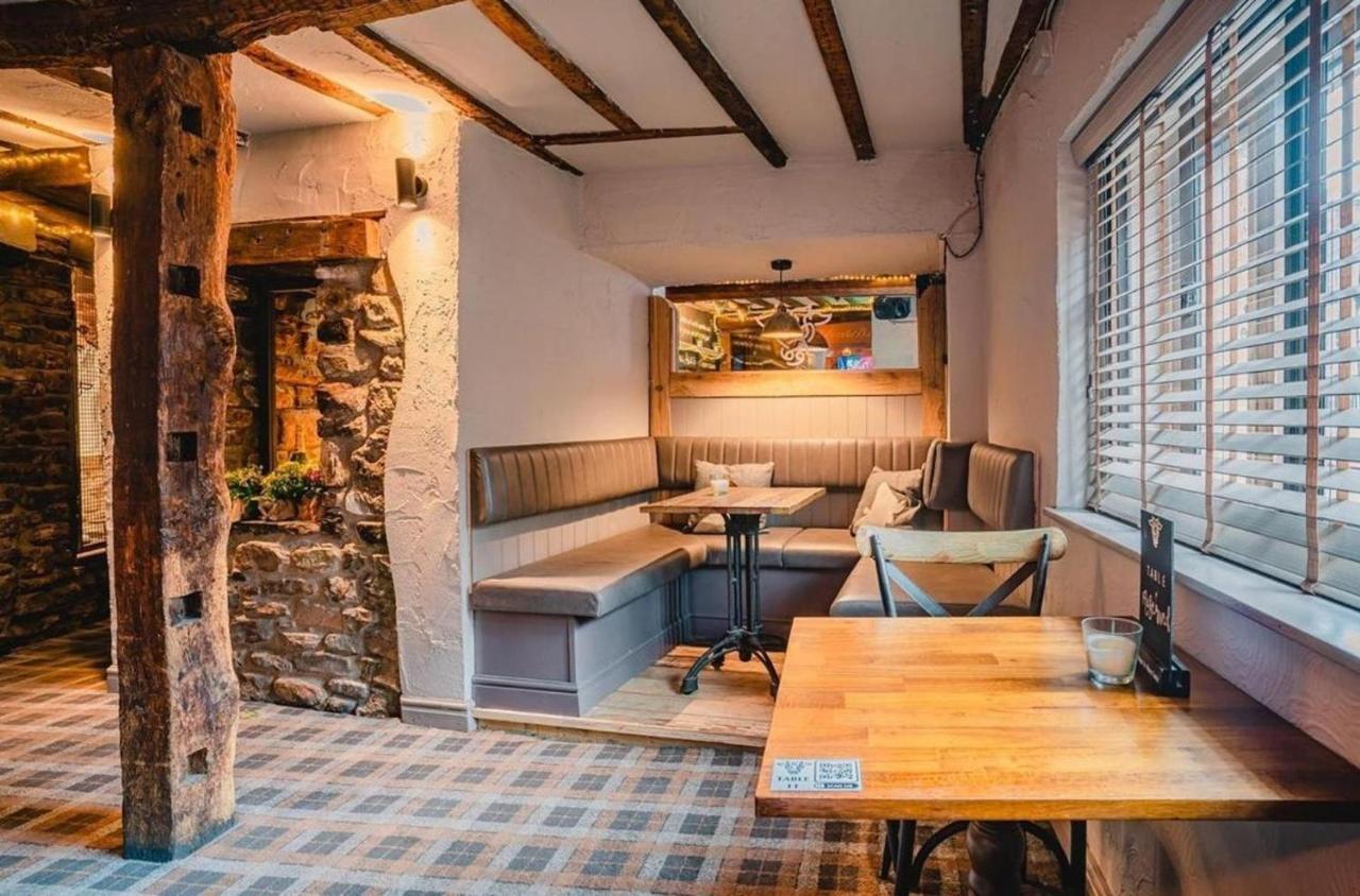 Charming 1-Bed Loft In Caerleon Apartamento Newport  Exterior foto